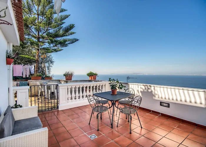 Сasa de vacaciones House Aura Sea View *