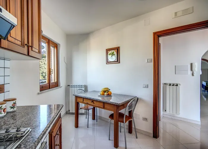 House Aura Sea View בית נופש